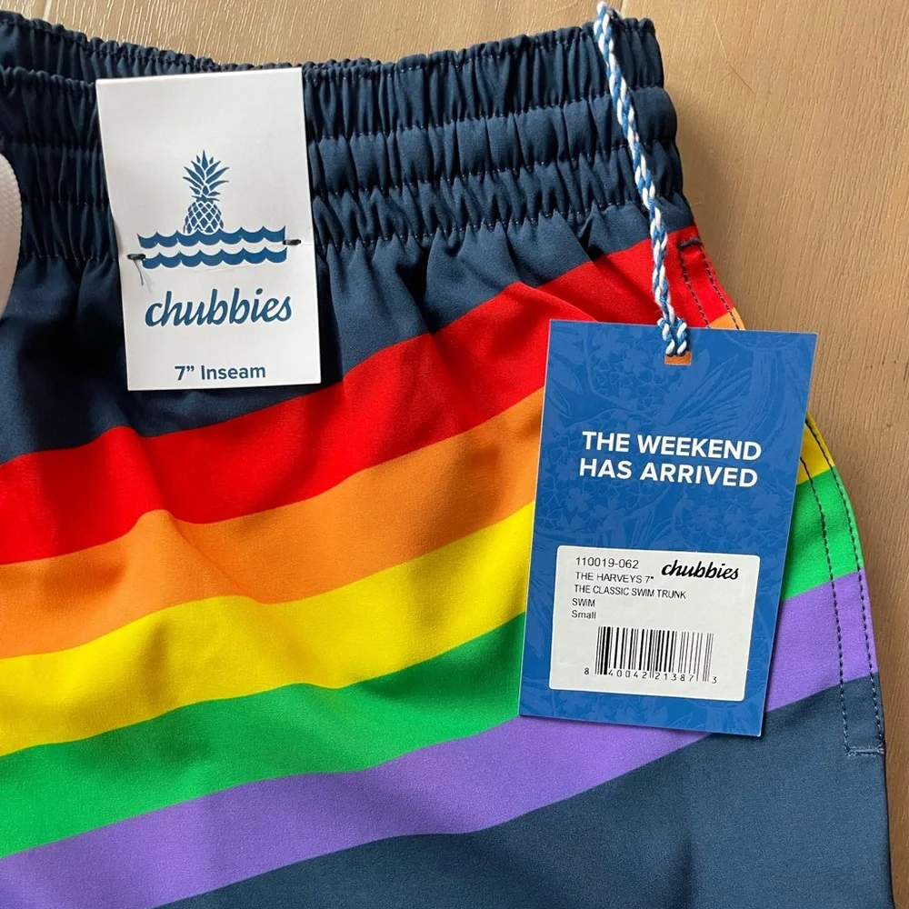 Chubbies Size Small 7” Swim Trunks Pride - Picture 2 of 4